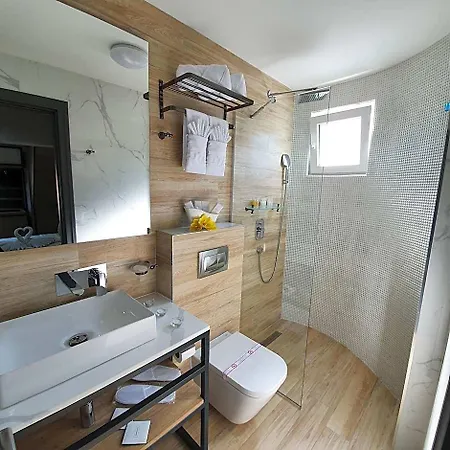 Dream House & 4* Podgorica