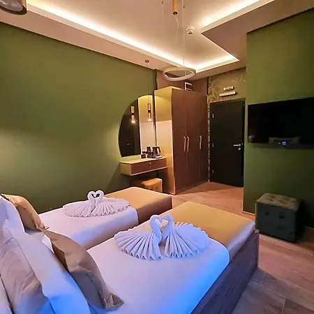 Hotel Dream House & 4*